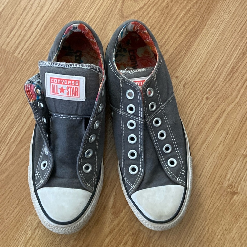 All star converse size 7.
